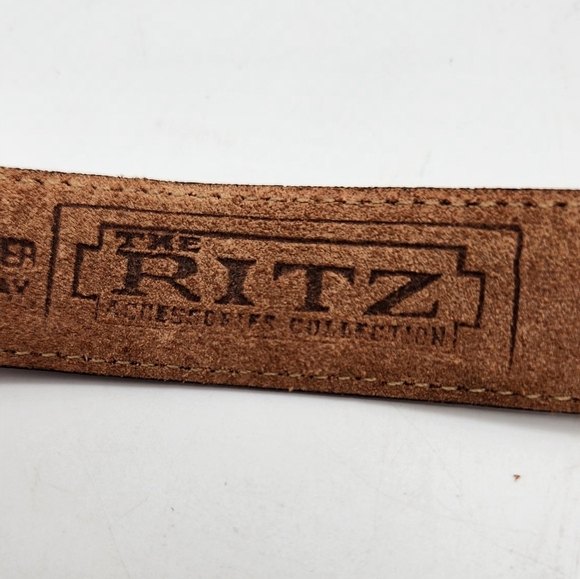 The Ritz Genuine Leather Brown Pebble Women's Small Belt Goldtone Buckle. - Picture 5 of 8